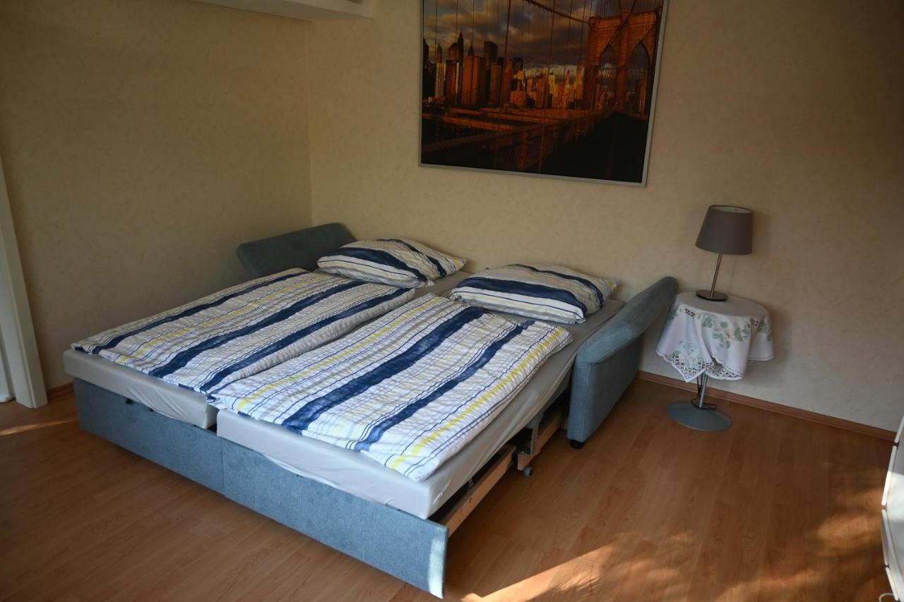 2 Zi-Appartment Mit Gartennutzung Brühl Esterno foto
