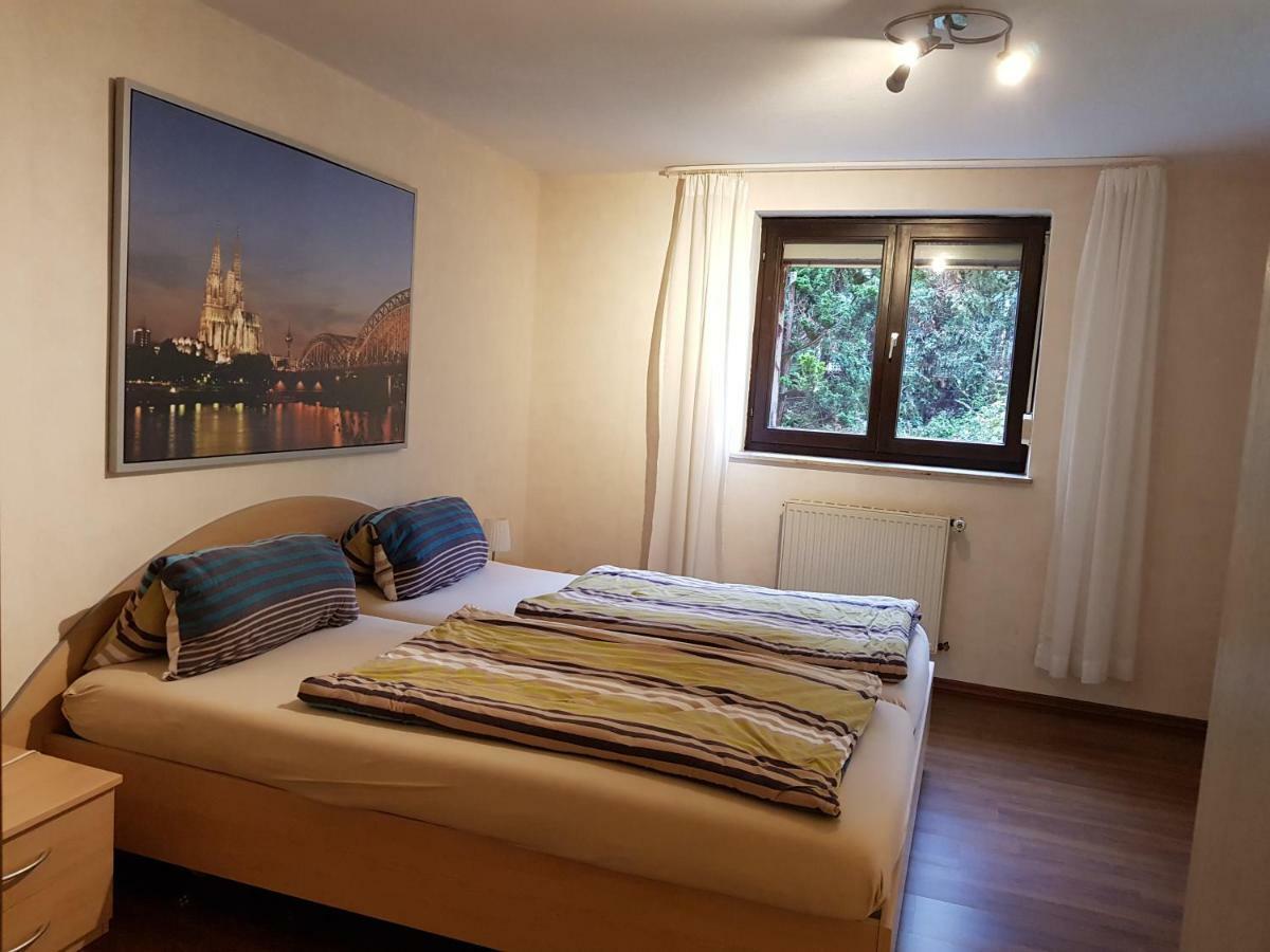 2 Zi-Appartment Mit Gartennutzung Brühl Esterno foto